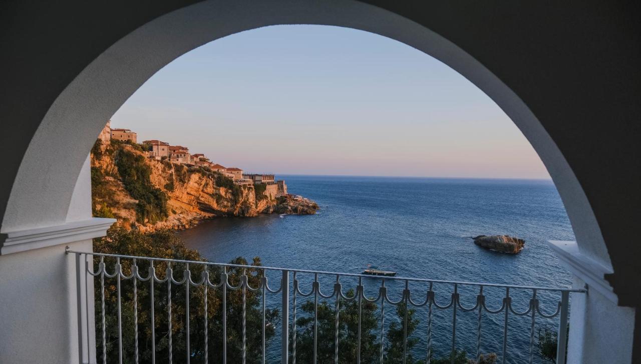 Hotel Maris Ulcinj Luaran gambar
