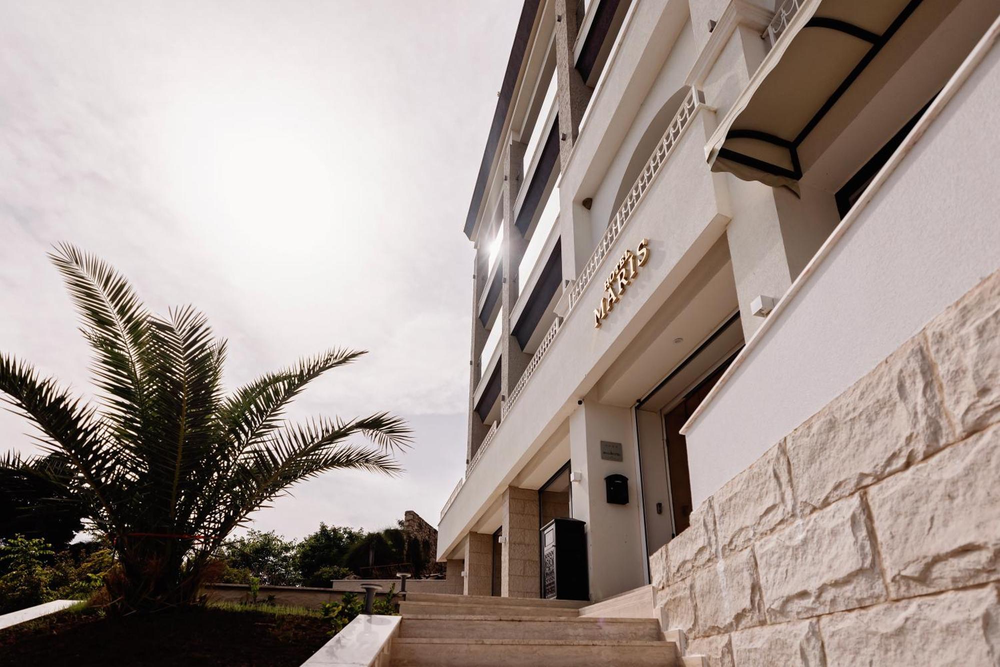 Hotel Maris Ulcinj Luaran gambar